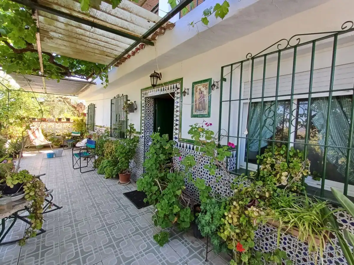 Vista exterior de Finca rústica en venda en Alozaina amb Aire condicionat, Calefacció i Terrassa