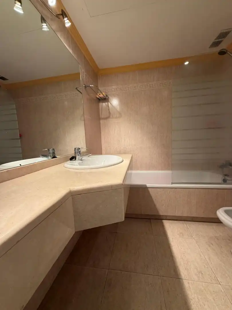 Apartamento de alquiler en Calle Principie de Hohenloeh, Residencial Costa N, La Carolina - Guadalpín
