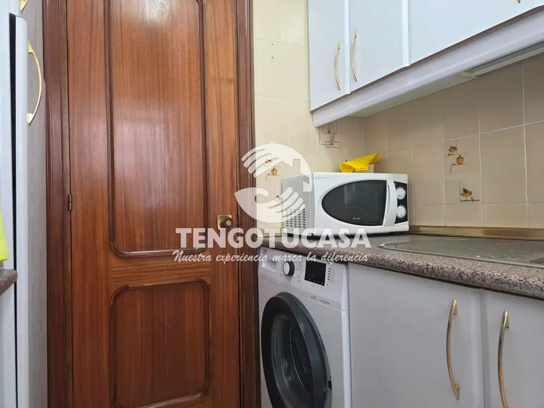 Cocina de Piso en venta en Madrid con Calefacción, Parquet y Terraza