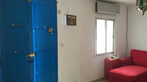 Se vende bonita casa en Itrabo, con tres dormitorios, salón, cocina, comedor, baño y terraza muy soleada con vistas a la montaña.L, Bild 3