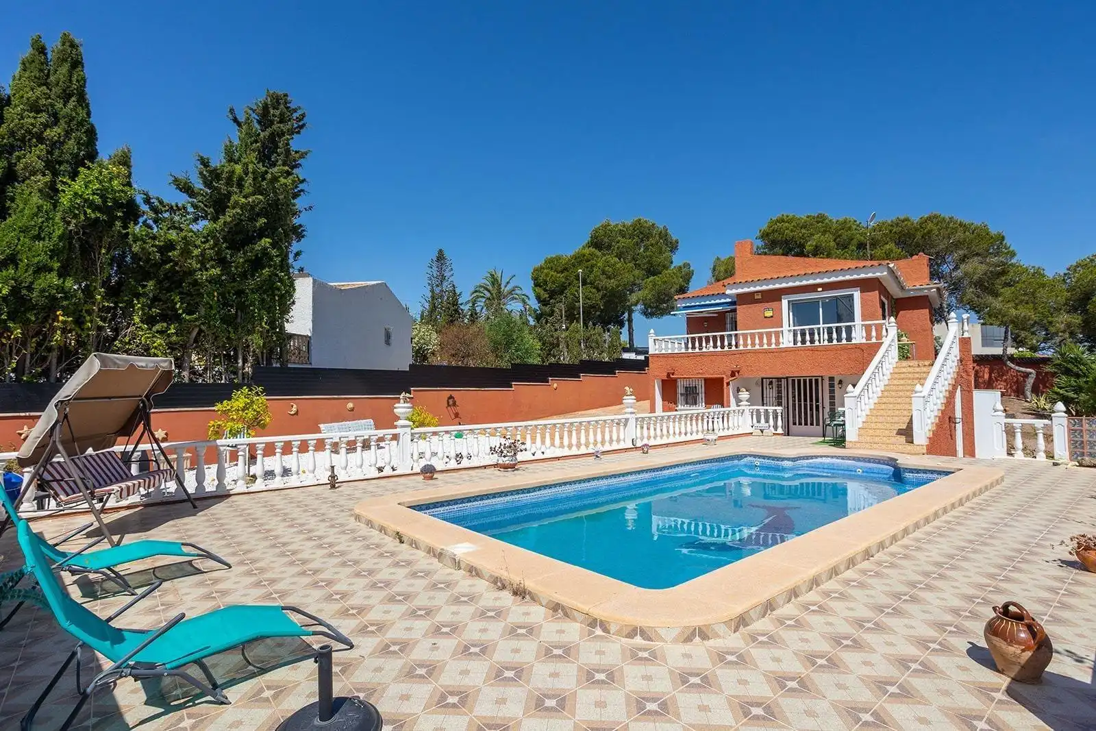 Piscina de Casa o chalet en venta en Torrevieja con Aire acondicionado, Calefacción y Jardín privado