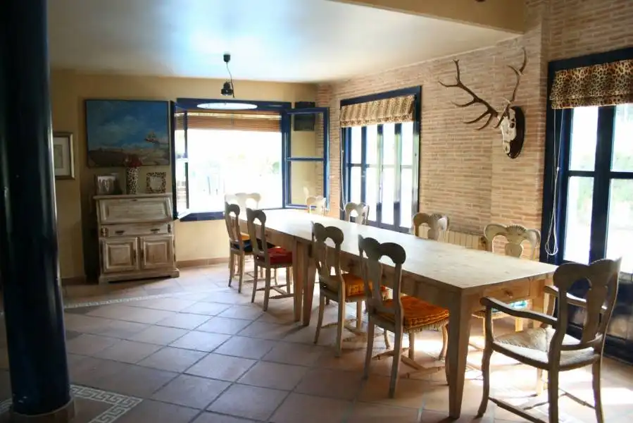 Chalet con piscina en venta en Garbinet - Vistahermosa, imagen 21