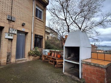 House for sale in Barrio del Portillo