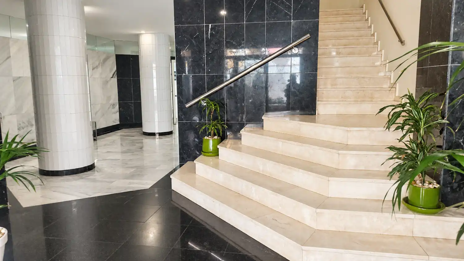Apartments for sale in Fuengirola  with Air Conditioner, Terrace and Swimming Pool