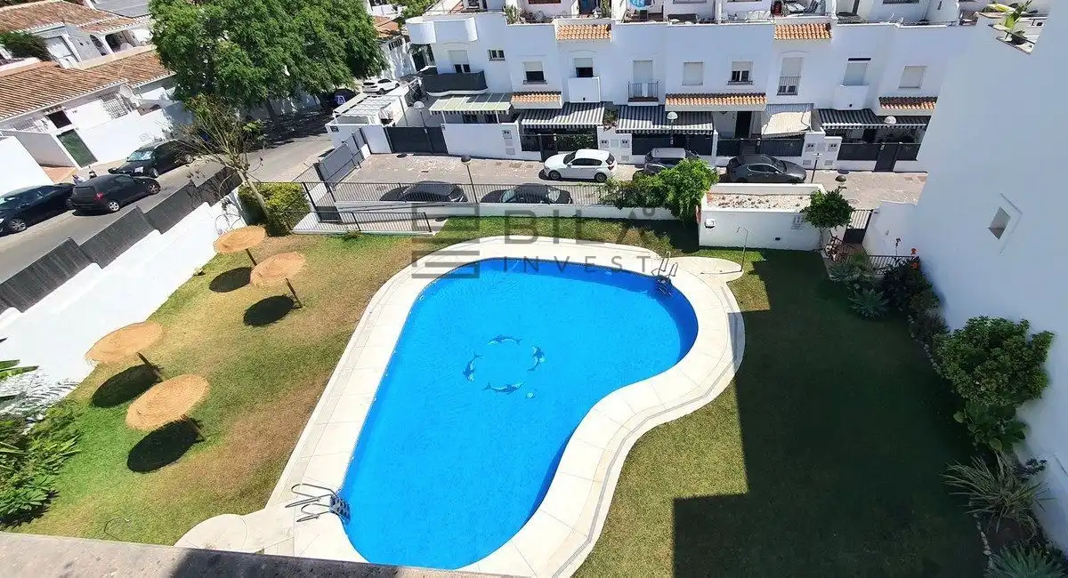 Adossat amb piscina en venda a Manantial, imagen 2