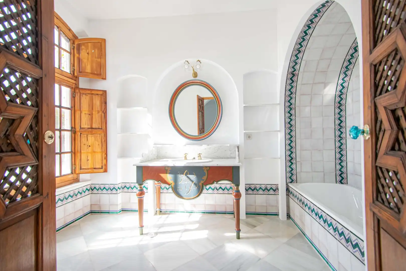 Baño de Casa o chalet en venta en Valencina de la Concepción con Aire acondicionado, Jardín privado y Terraza