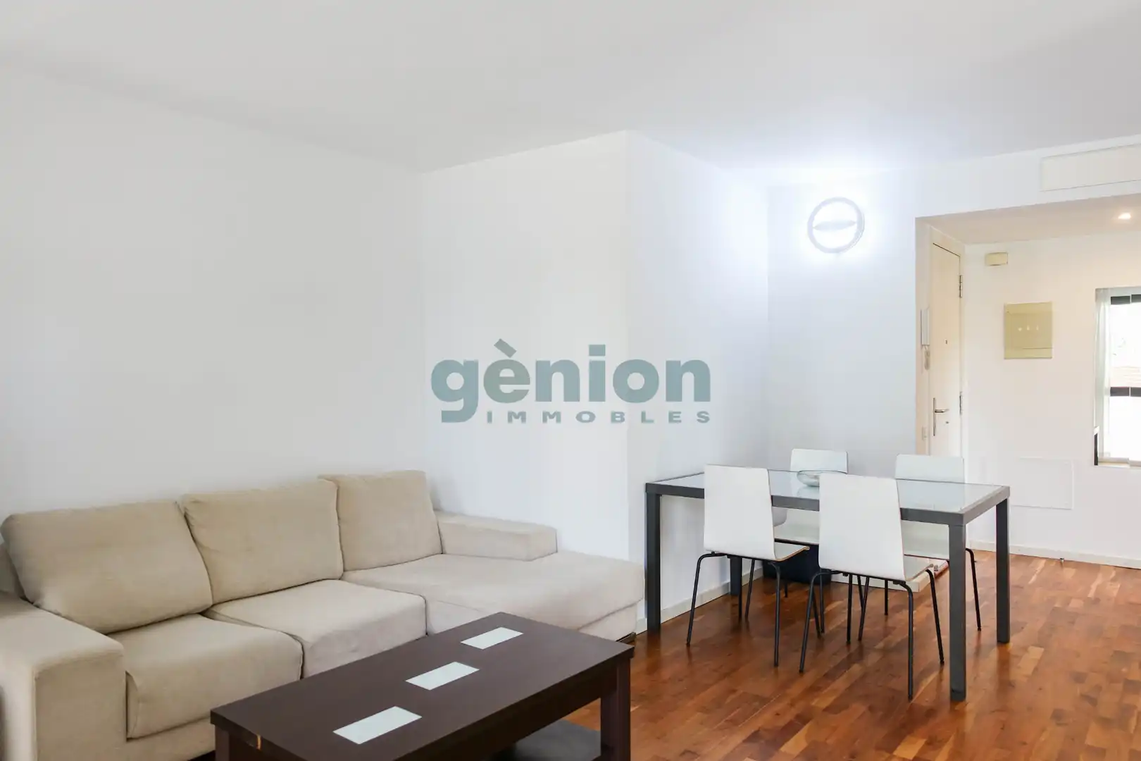 Wohnzimmer von Wohnung zum Verkauf in Bescanó mit Klimaanlage, Heizung und Gemeinschaftspool