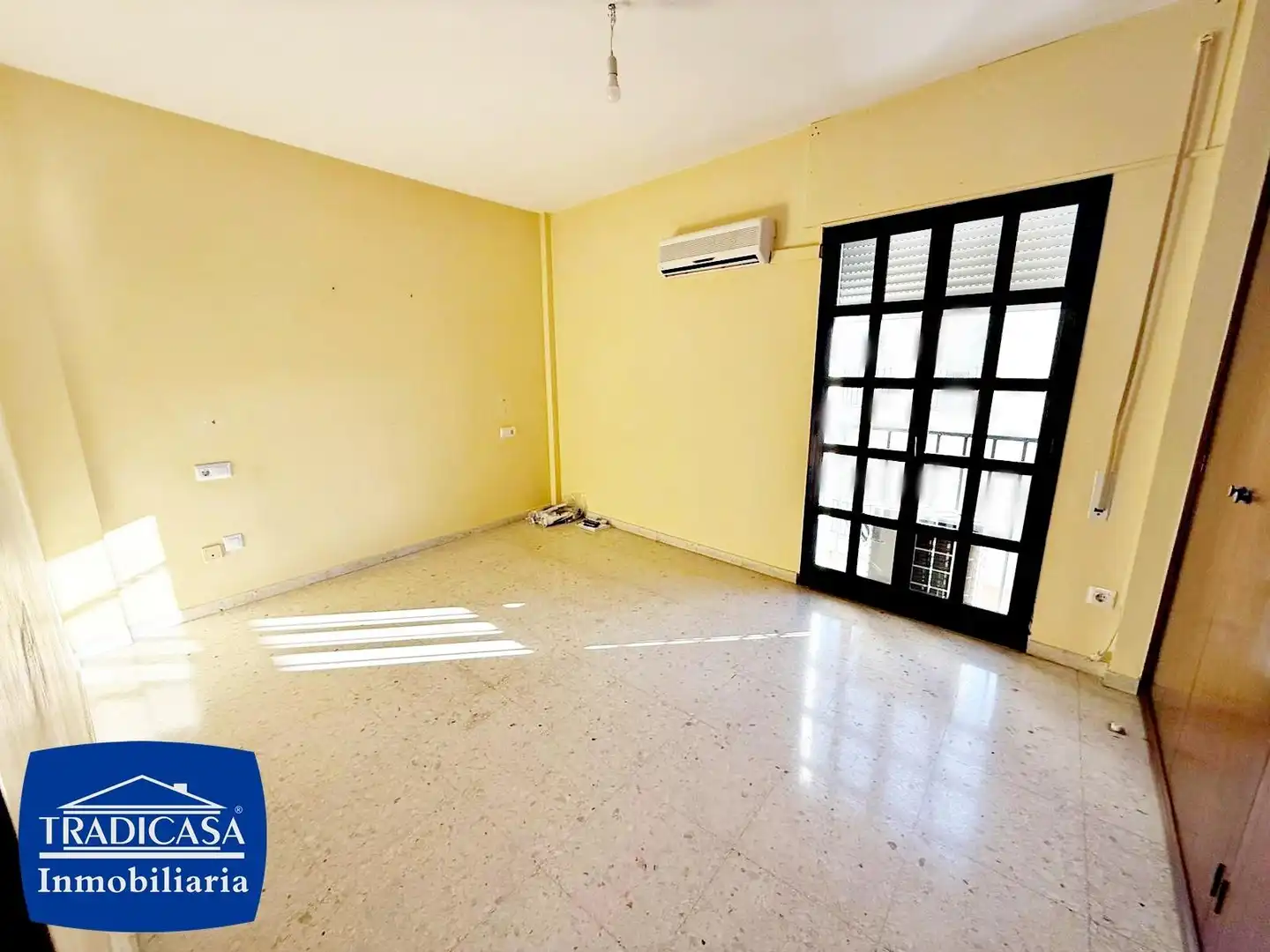 Flat for sale in Jerez de la Frontera  with Air Conditioner and Balcony