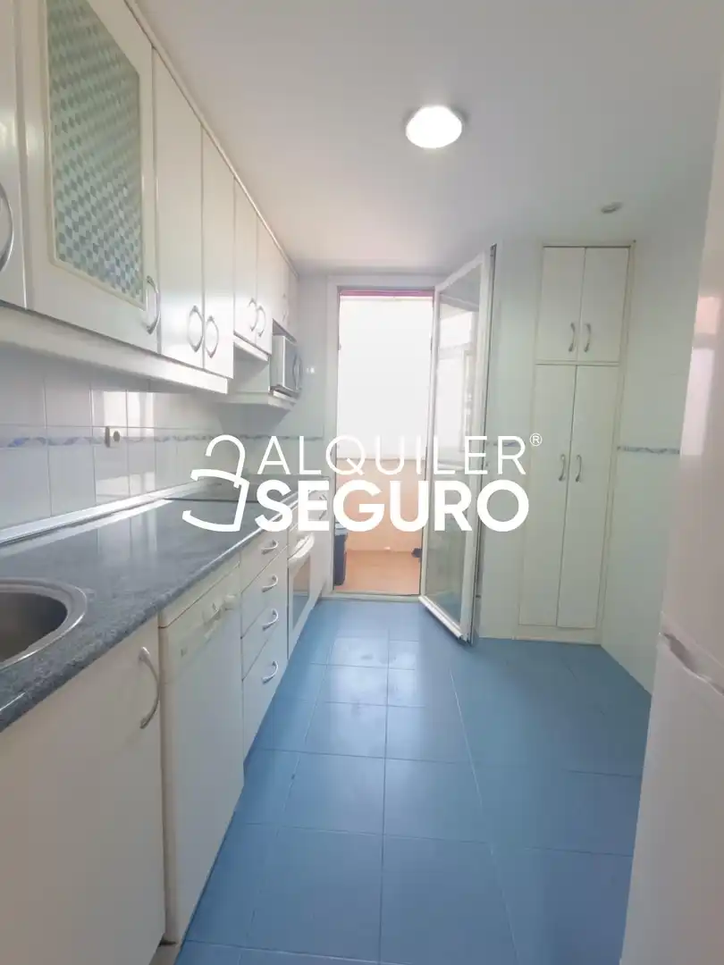 Kitchen of Flat for rent in Leganés  with Heating, Storage room and Furnished