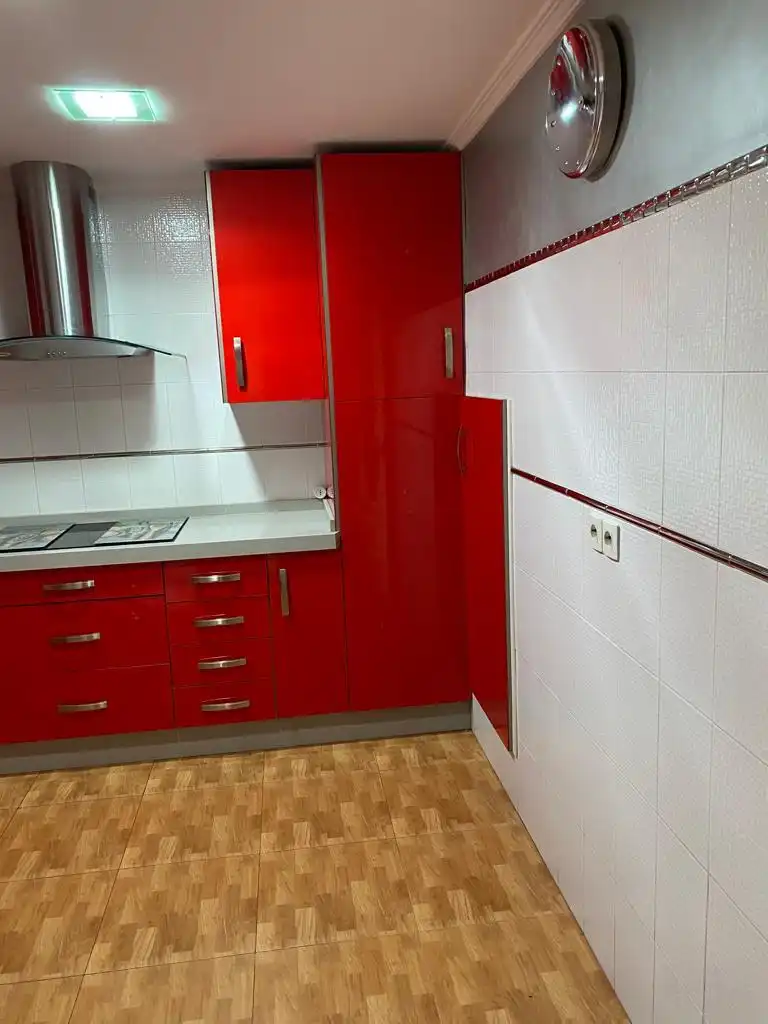 Kitchen of Duplexes for rent in Dos Hermanas  with Air Conditioner and Pets allowed