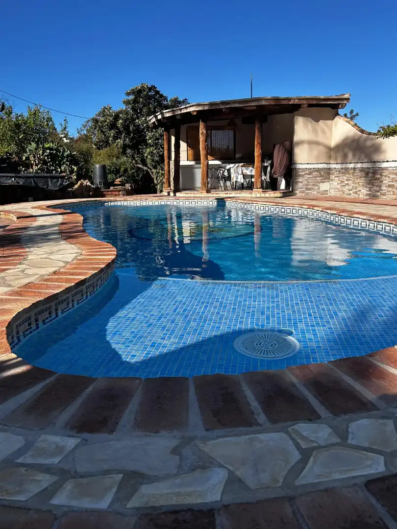 Schwimmbecken von Haus oder Chalet zum Verkauf in Coín mit Schwimmbad