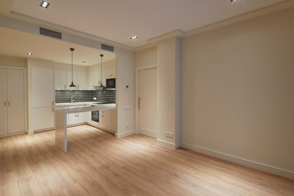 Cocina de Piso de alquiler en  Barcelona Capital con Aire acondicionado, Calefacción y Parquet
