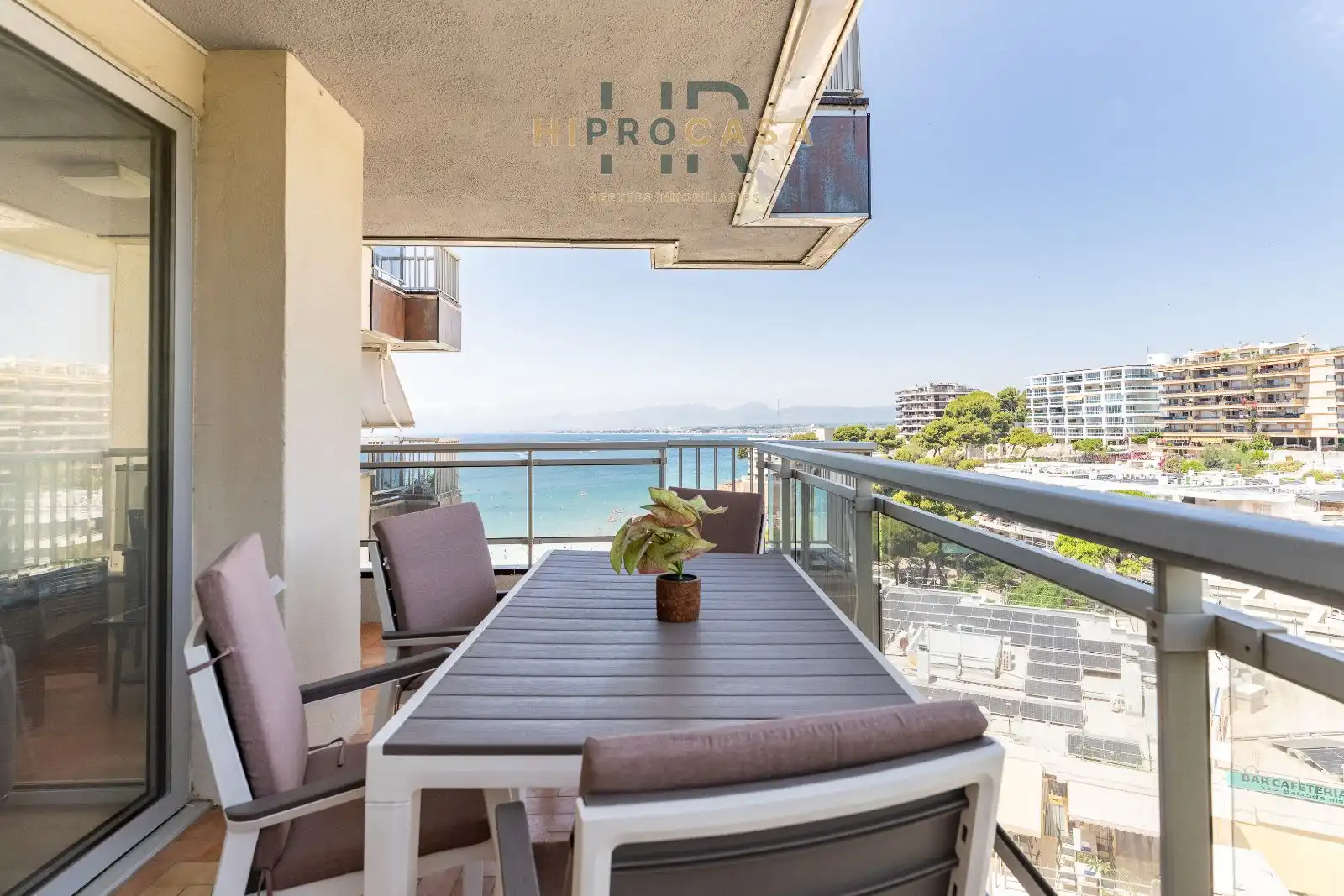 Terraza de Piso en venta en Población de Arroyo con Terraza y Amueblado
