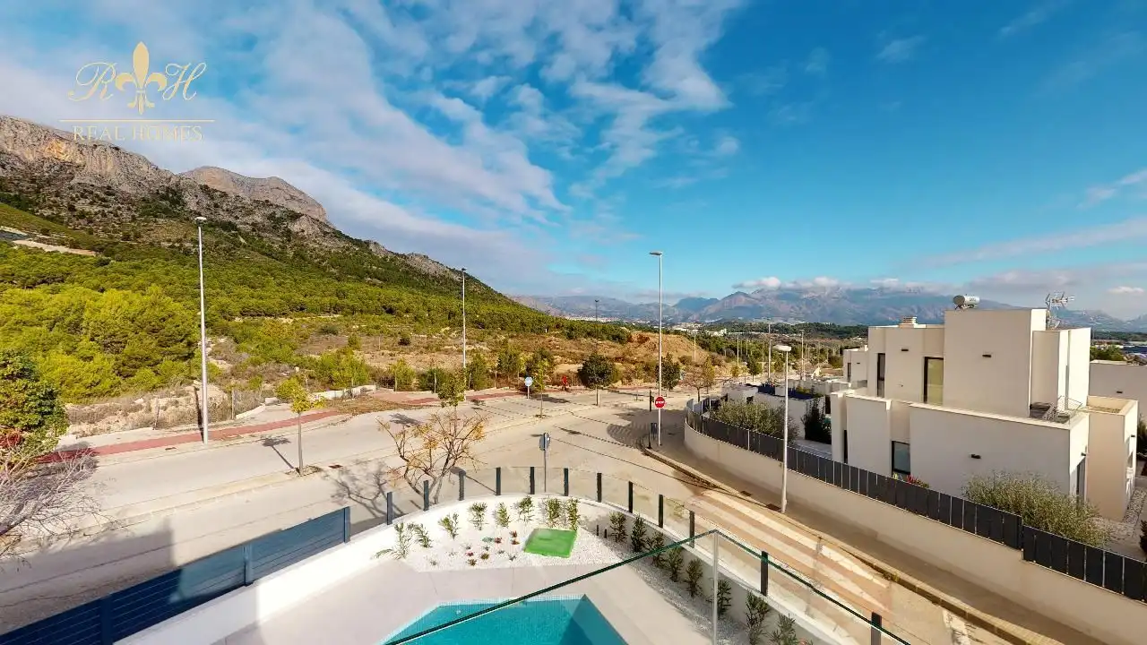 Vista exterior de Casa o chalet en venta en Polop con Aire acondicionado, Calefacción y Trastero