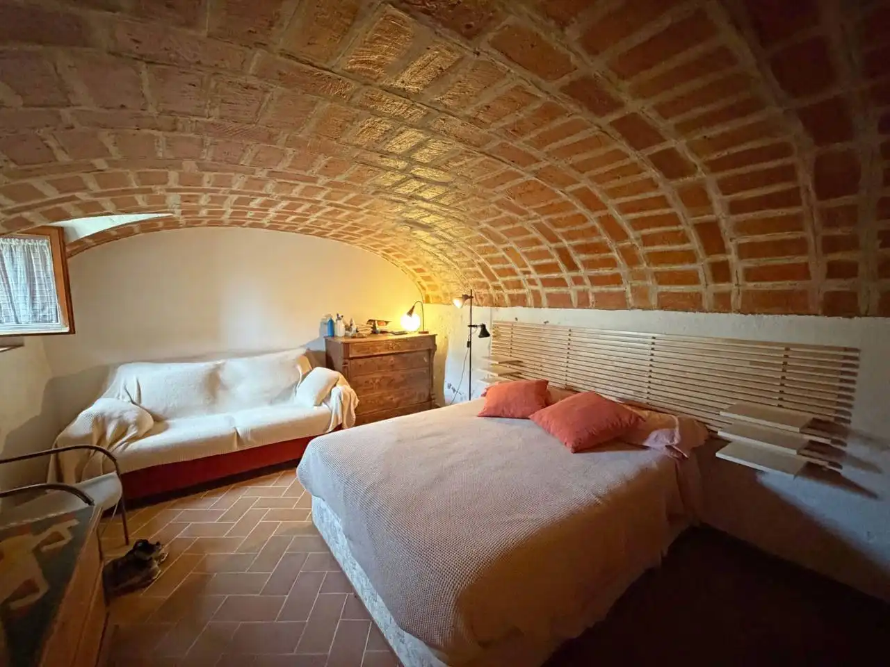 Dormitori de Finca rústica en venda en La Tallada d'Empordà amb Aire condicionat, Calefacció i Jardí privat