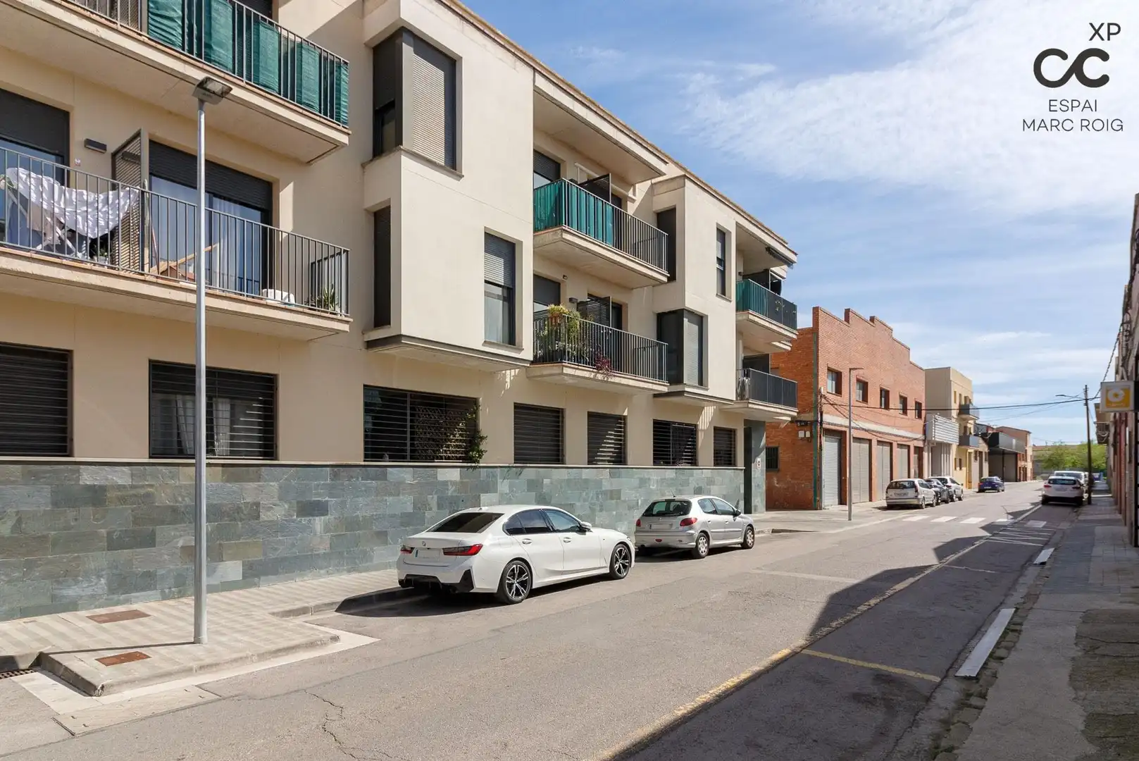 Außenansicht von Erdgeschoss zum Verkauf in Figueres mit Heizung, Parkett und Terrasse