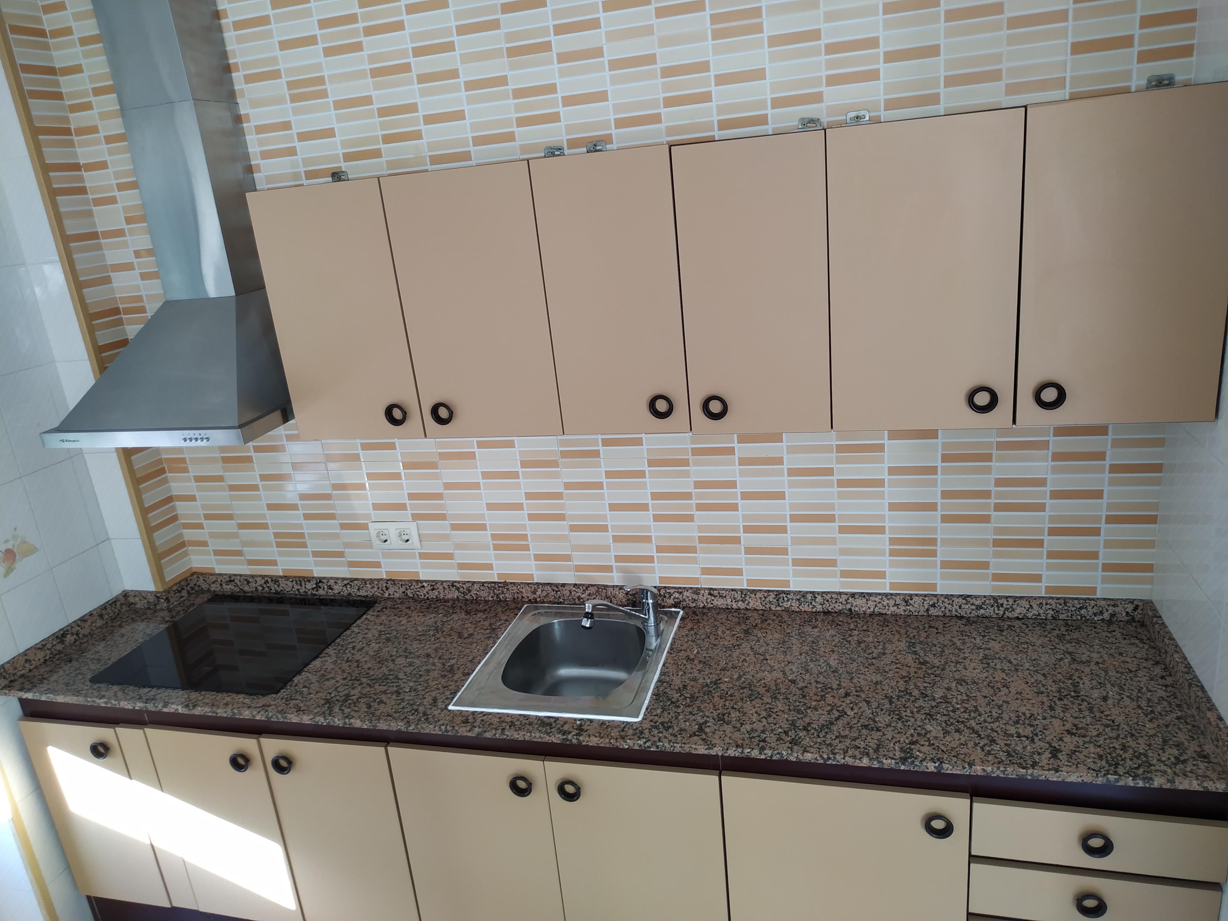 Kitchen of Flat to rent in Benicarló  with Furnished