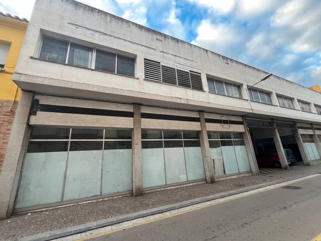 Local comercial en Venta en Travessera de Santa Eugènia, 18 en Veïnat