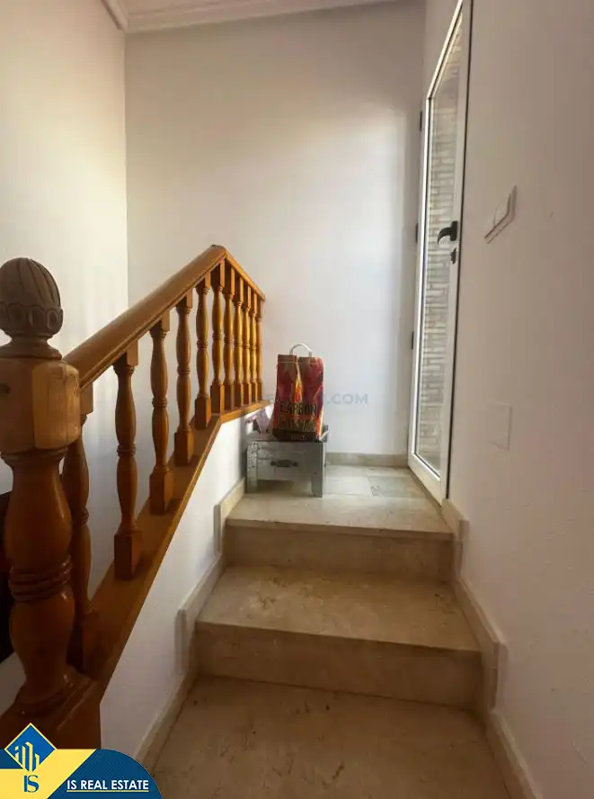 Casa adosada de lloguer en Orihuela amb Aire condicionat, Calefacció i Terrassa