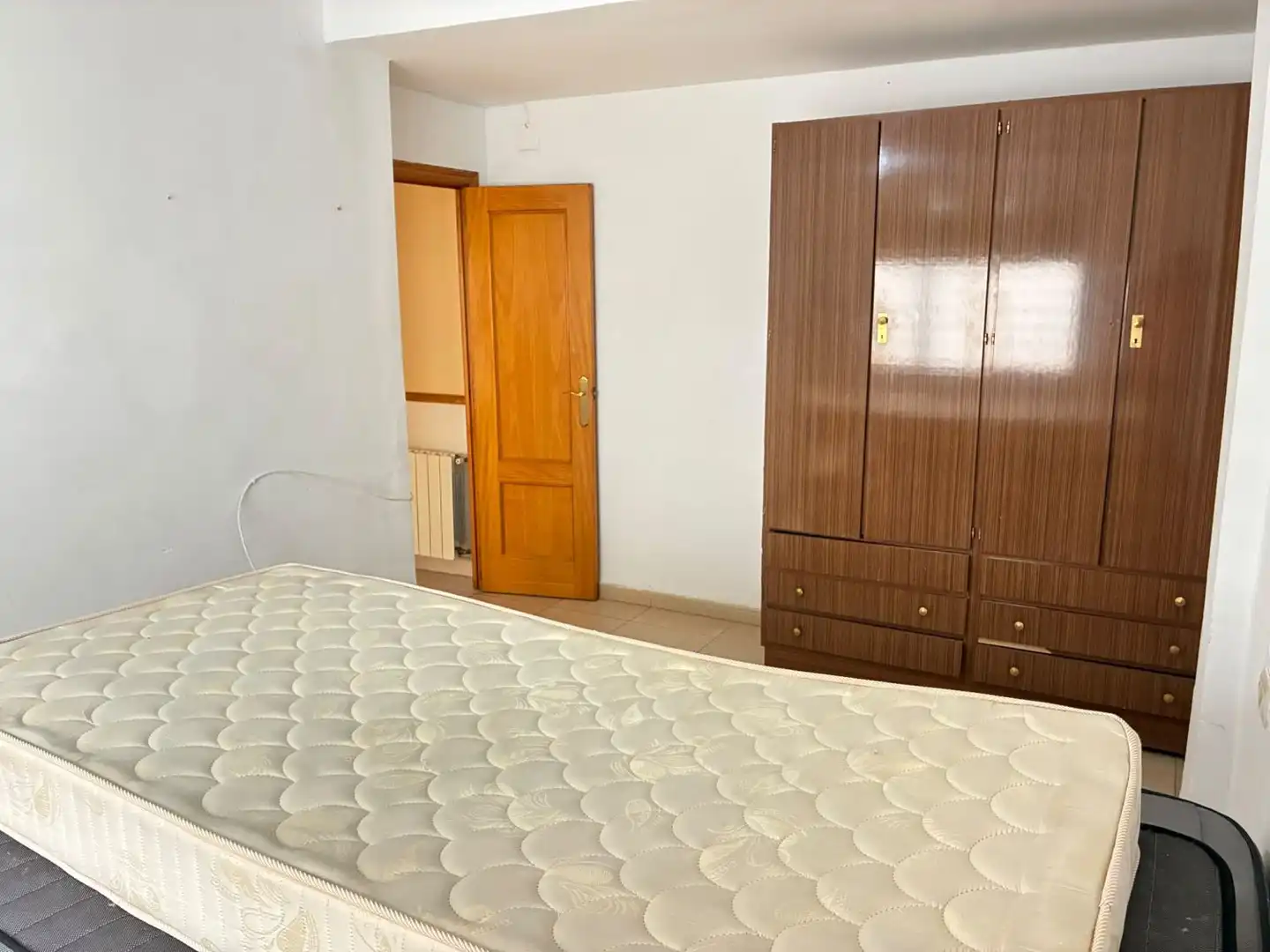 Habitación de Piso en venta en Albacete con Calefacción