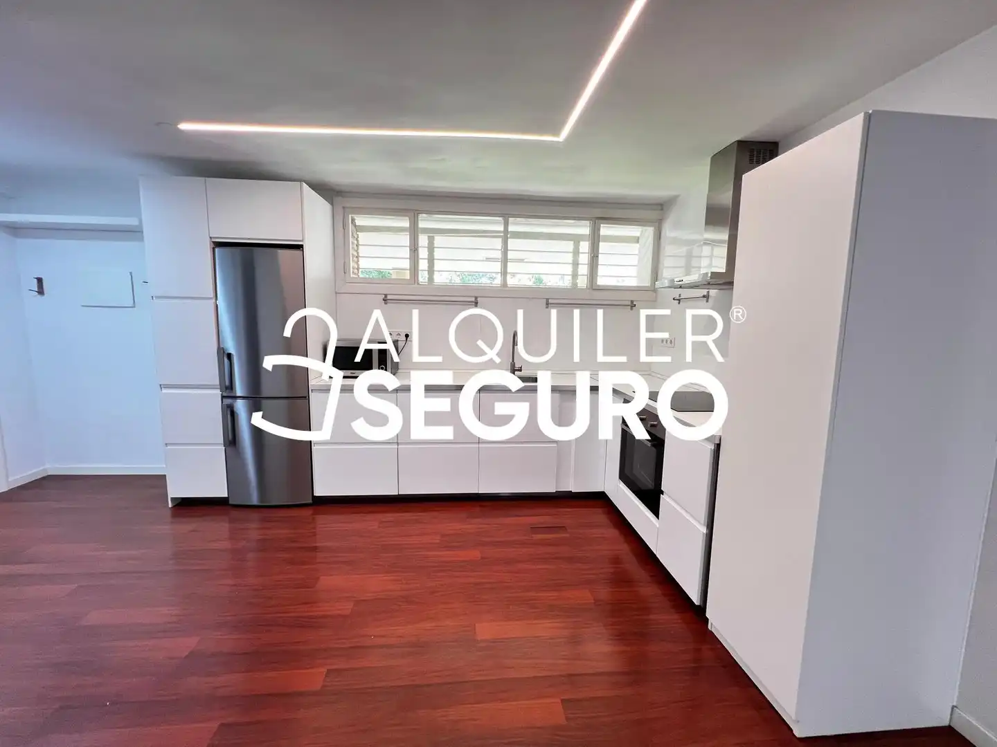 Kitchen of Flat for rent in Madrid  with Air Conditioner and Heating