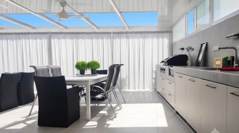 Foto 2 de Piso en venta en El Bajondillo, Torremolinos