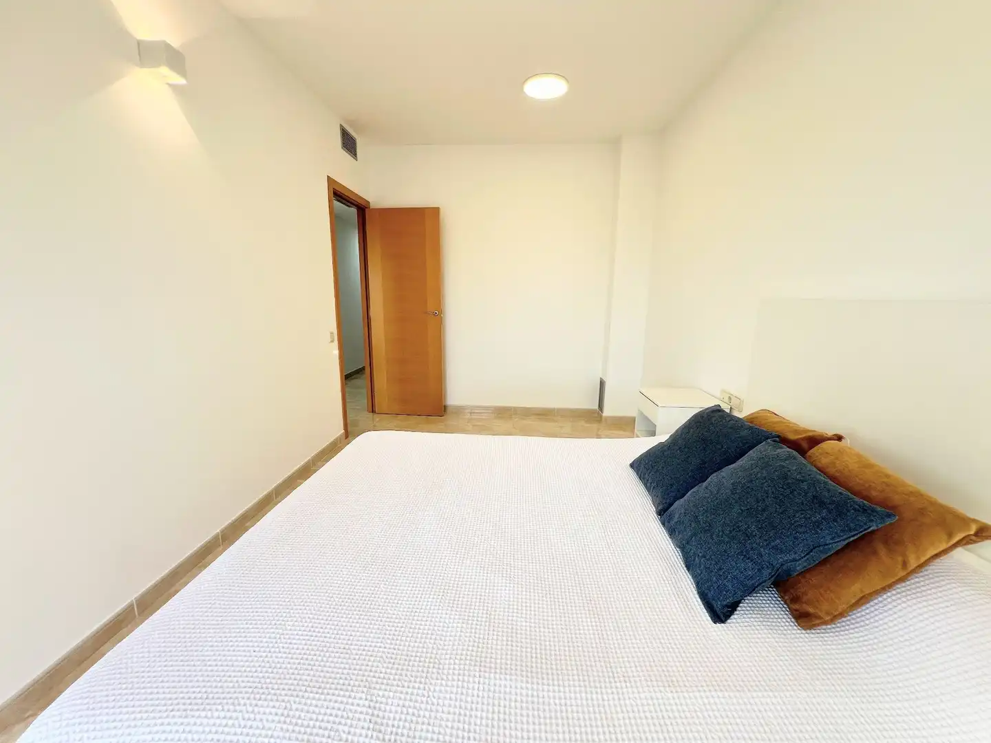 Habitación de Casa adosada en venta en Nulles con Aire acondicionado, Calefacción y Jardín privado
