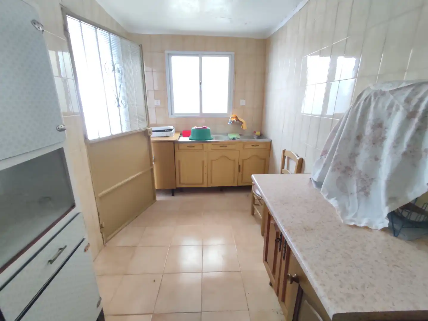 Cuina de Casa o xalet en venda en Iznájar amb Moblat