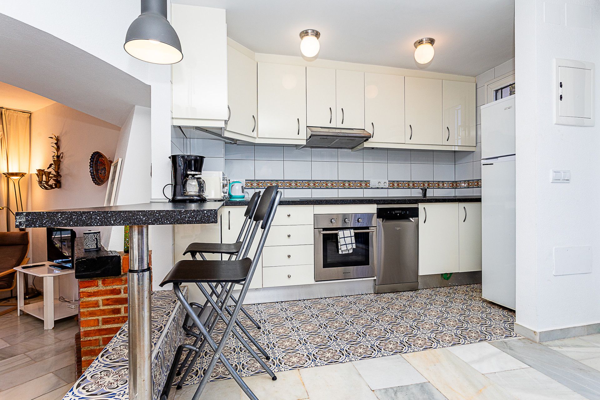 Kitchen of Single-family semi-detached for sale in Mijas  with Air Conditioner, Terrace and Swimming Pool