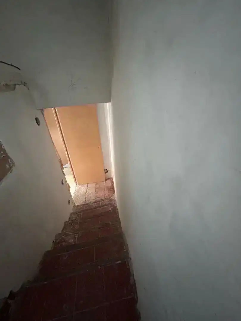 Casa adosada en venda en Anguciana