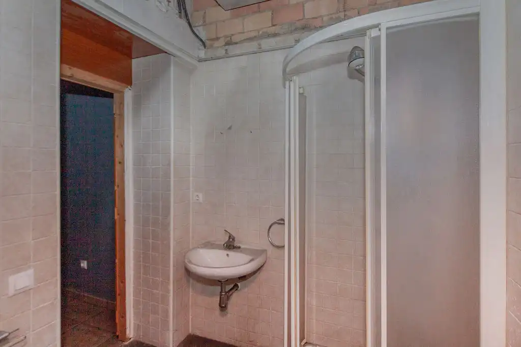 Business premises for sale in Av República Argentina, imagen 18