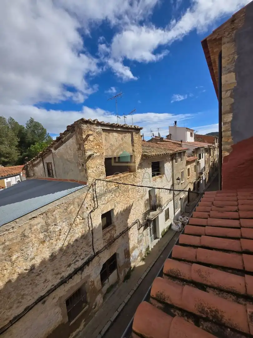 Vista exterior de Casa o xalet en venda en Atzeneta del Maestrat amb Aire condicionat i Terrassa