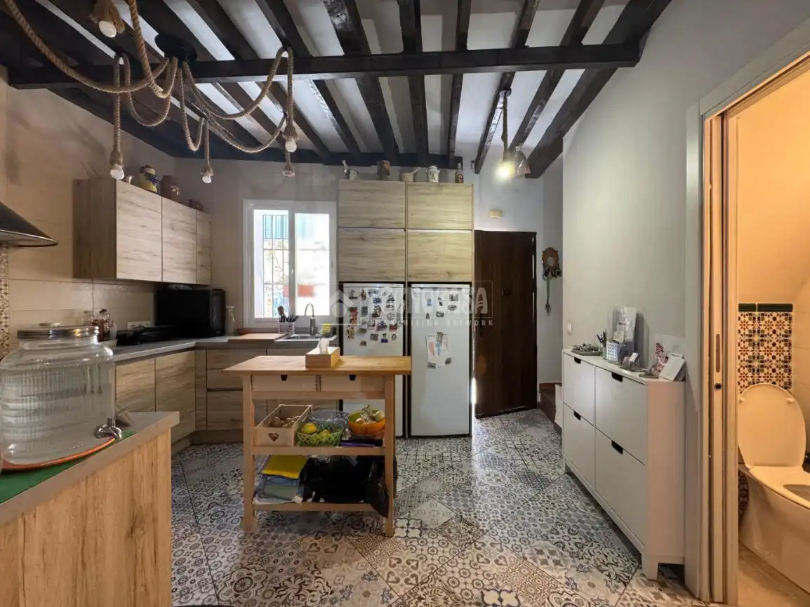 Casa aparellada en venda a Calle Jinetes, imagen 3