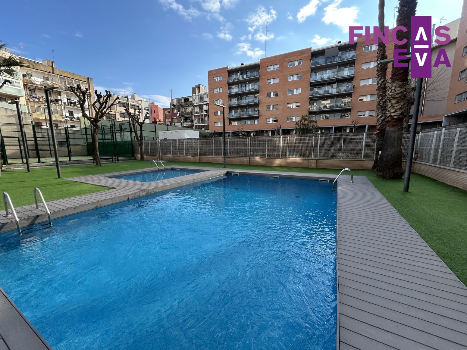 Swimming pool of Attic for sale in  Barcelona Capital  with Air Conditioner, Heating and Parquet flooring