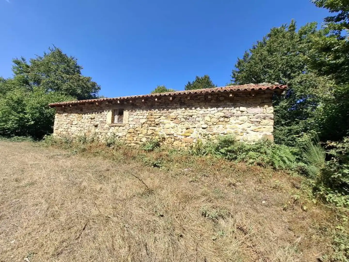 Casa con jardín en venta en Uznayo - Bº UZNAYO