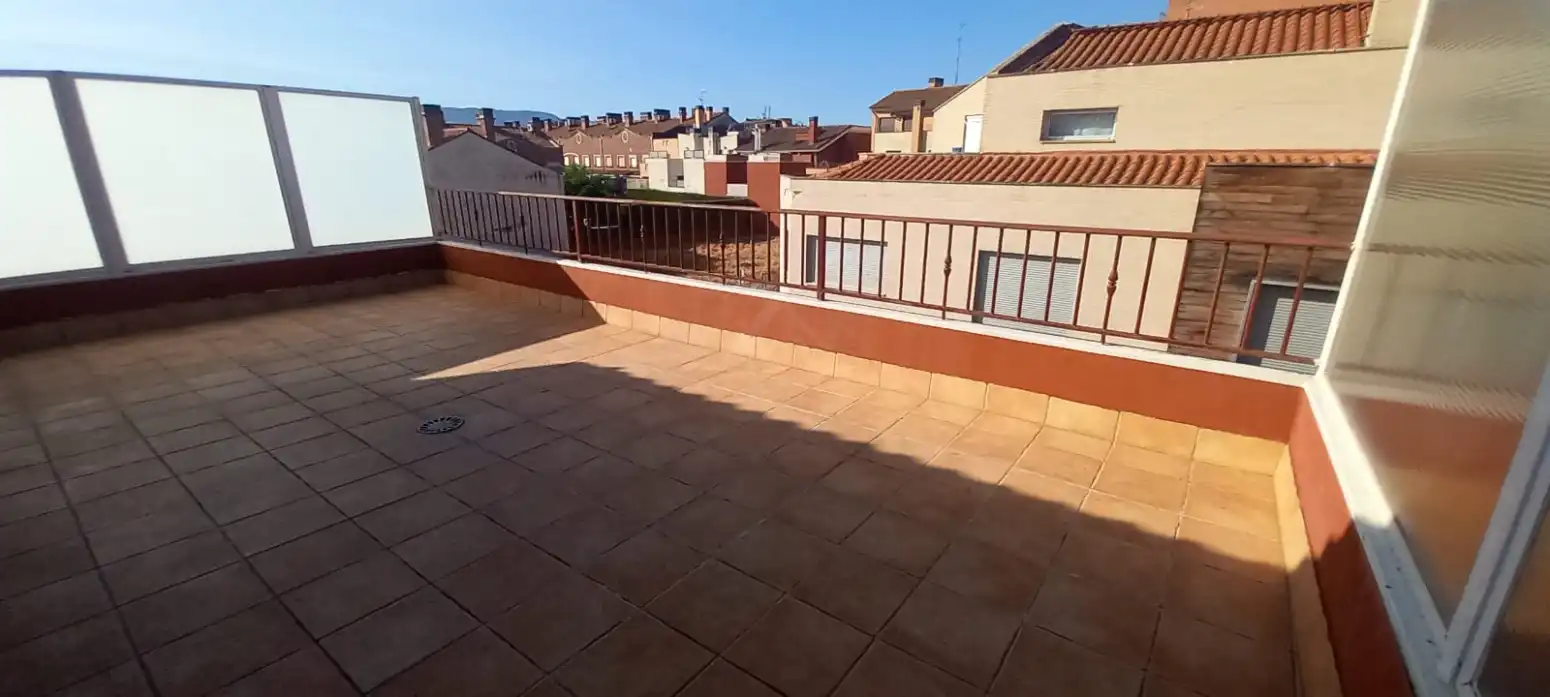 Terraza de Casa adosada en venta en Lardero con Calefacción y Terraza