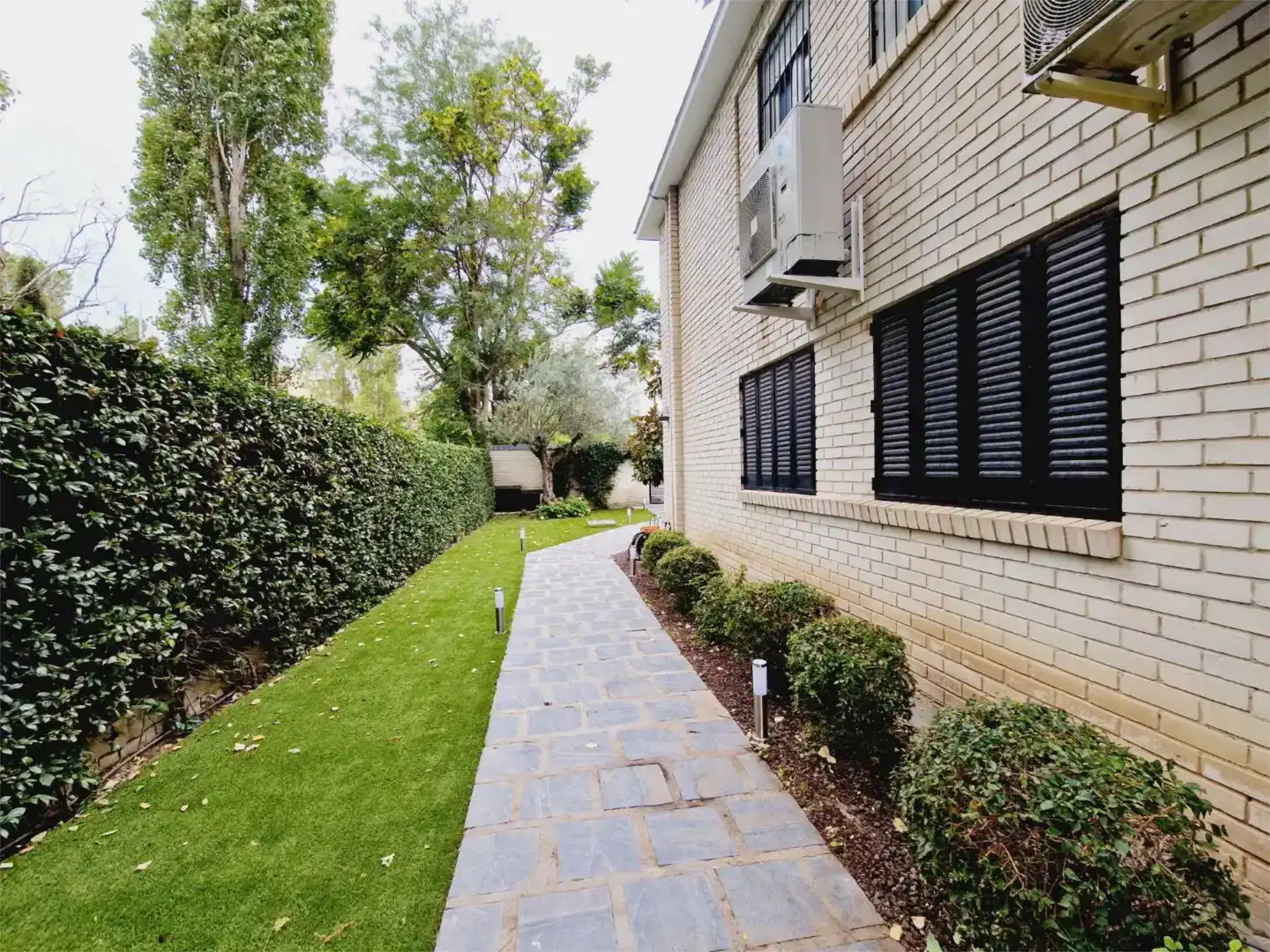 Terraza de Casa o chalet para compartir en Madrid con Aire acondicionado, Jardín privado y Parquet