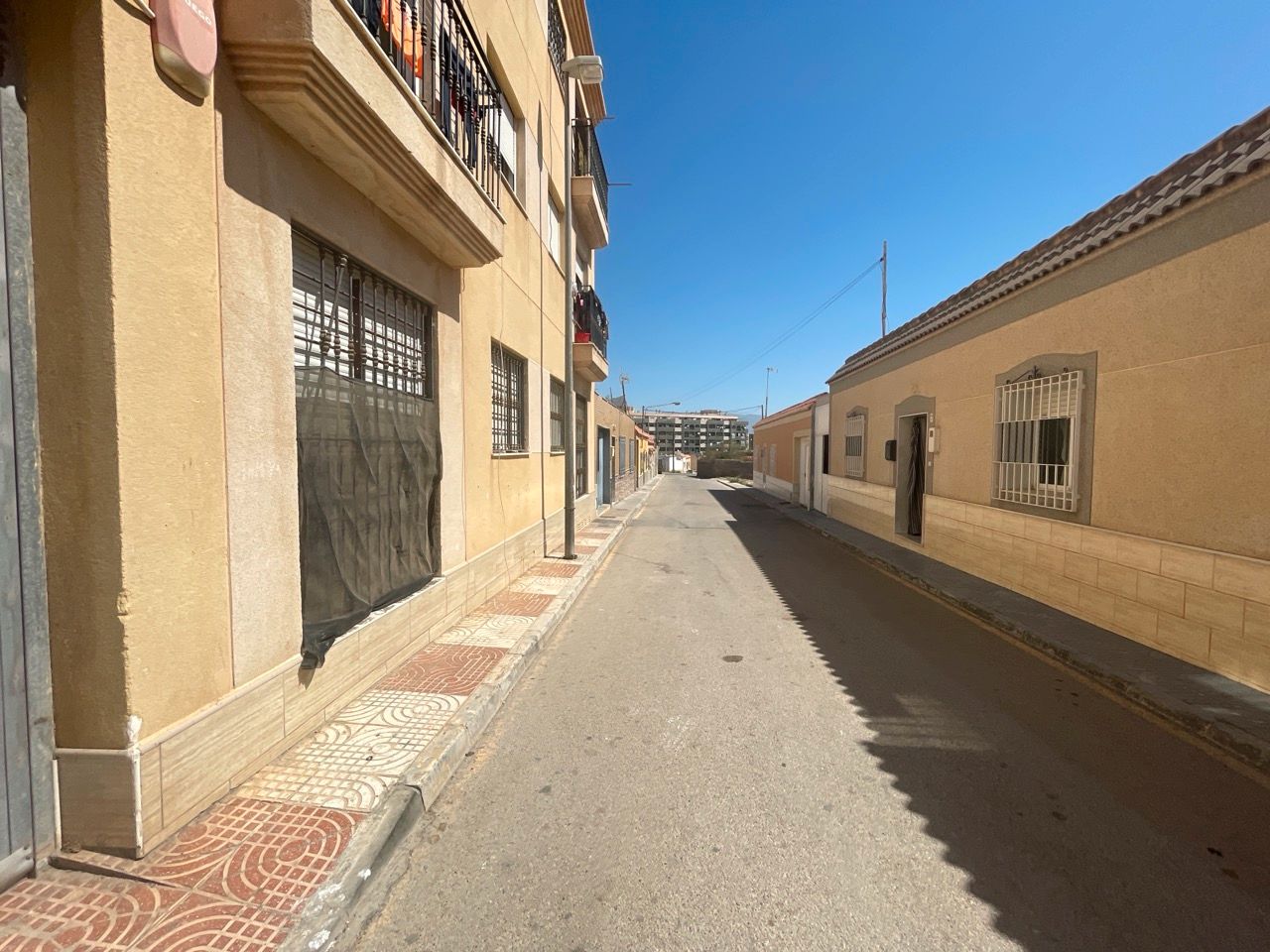 Vista exterior de Pis en venda en Roquetas de Mar