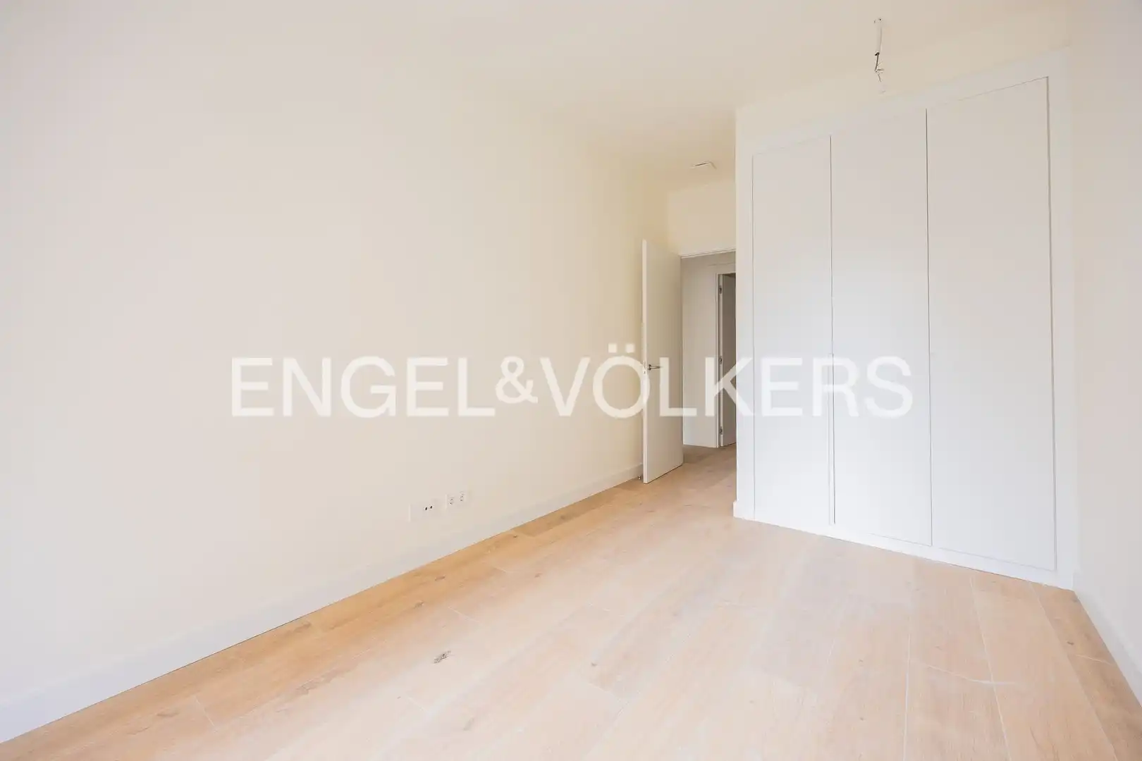 Bedroom of Flat for rent in Bilbao   with Heating and Balcony