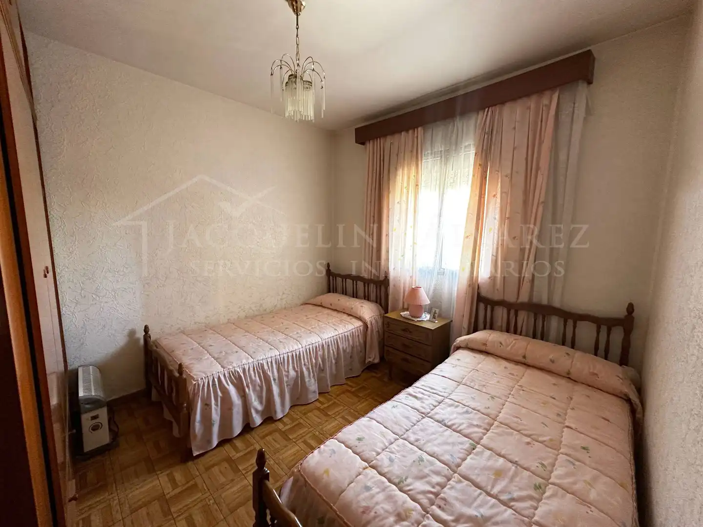 Habitación de Piso en venta en Madrid con Aire acondicionado, Calefacción y Amueblado