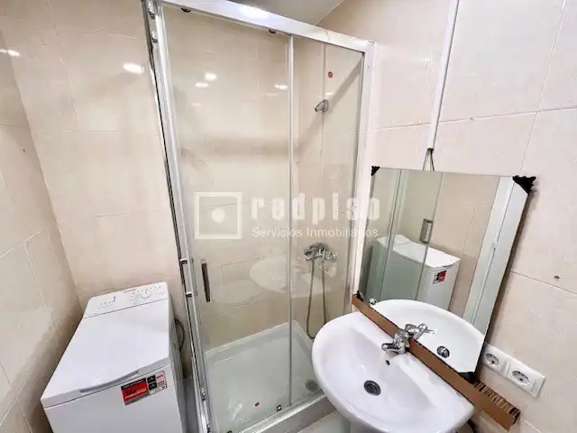Baño de Estudio de alquiler en Tetuán
