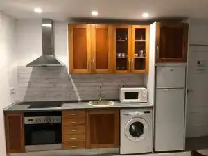 Cuina de Pis de lloguer en Jaén amb Aire condicionat, Terrassa i Moblat