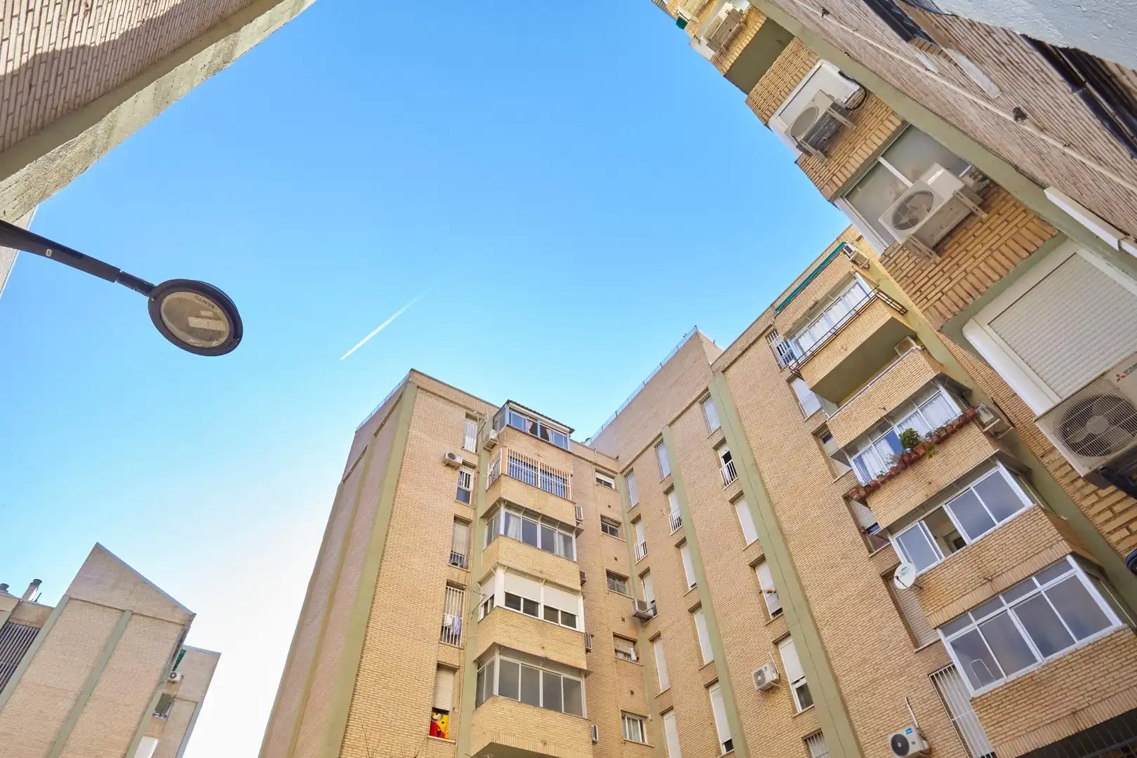 Vista exterior de Pis en venda en Jaén amb Aire condicionat