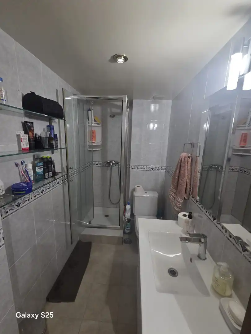 Bany de Pis en venda en Móstoles amb Calefacció, Parquet i Moblat