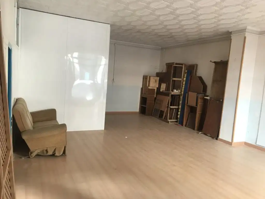 Casa amb terrassa en venda a Calle Salvador Seguí