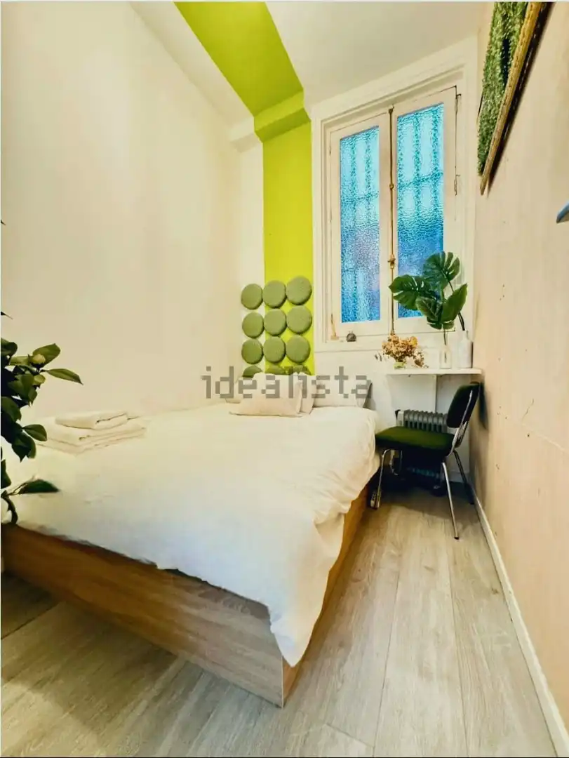 Dormitori de Planta baixa en venda en Madrid amb Aire condicionat, Calefacció i Terrassa
