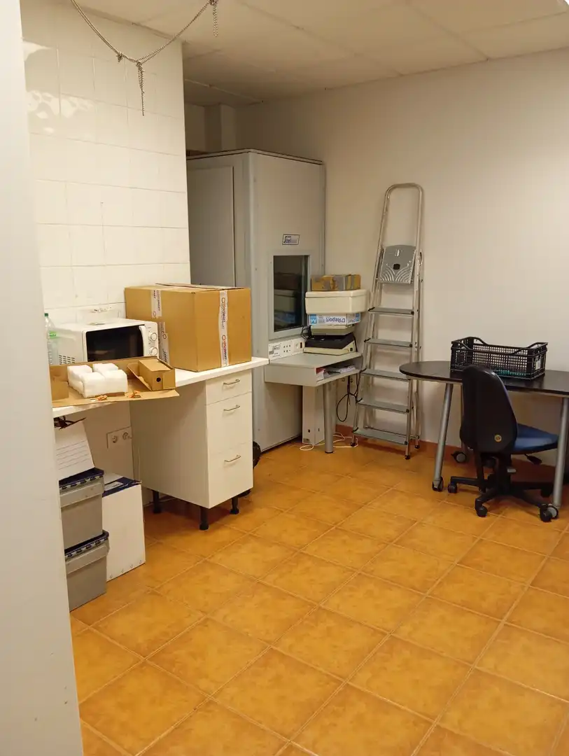 Oficina de alquiler en Oviedo  con Calefacción