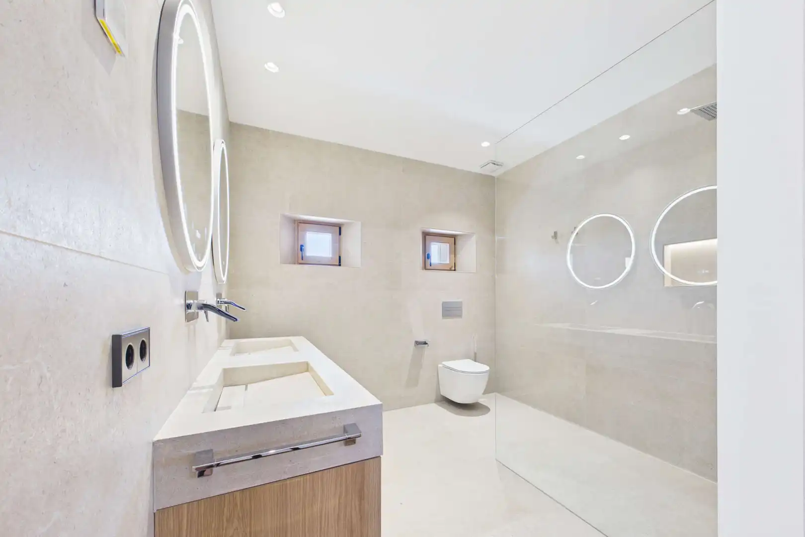 Bathroom of Country homes for sale in Capdepera  with Air Conditioner, Heating and Parquet flooring