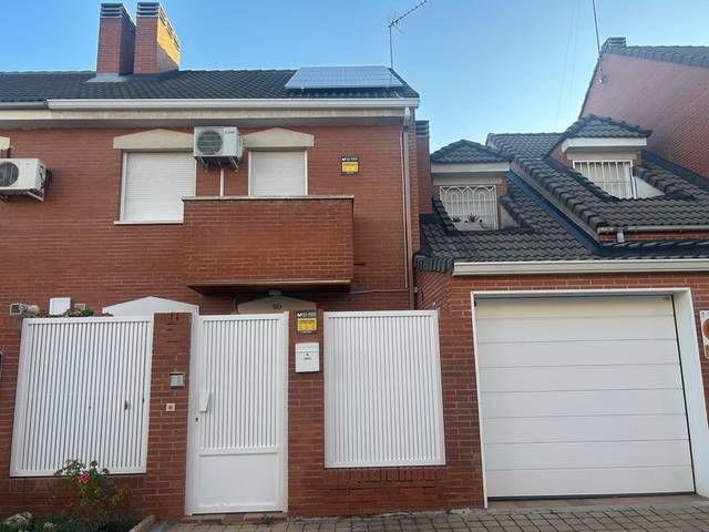 Casa-chalet en Venta en Las Américas