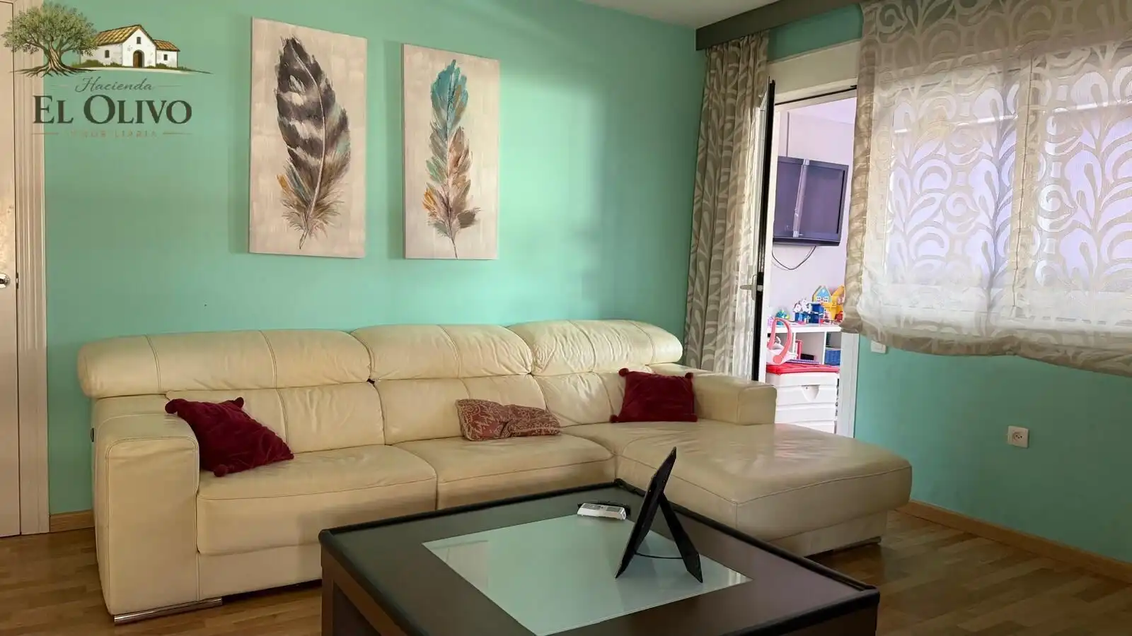 Sala d'estar de Casa adosada en venda en Almería